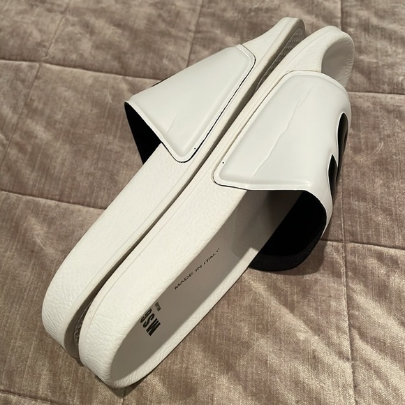 MSGM Milano Italy Slides Pool Shoes Sandals Size 38 Italian - Picture 9 of 11